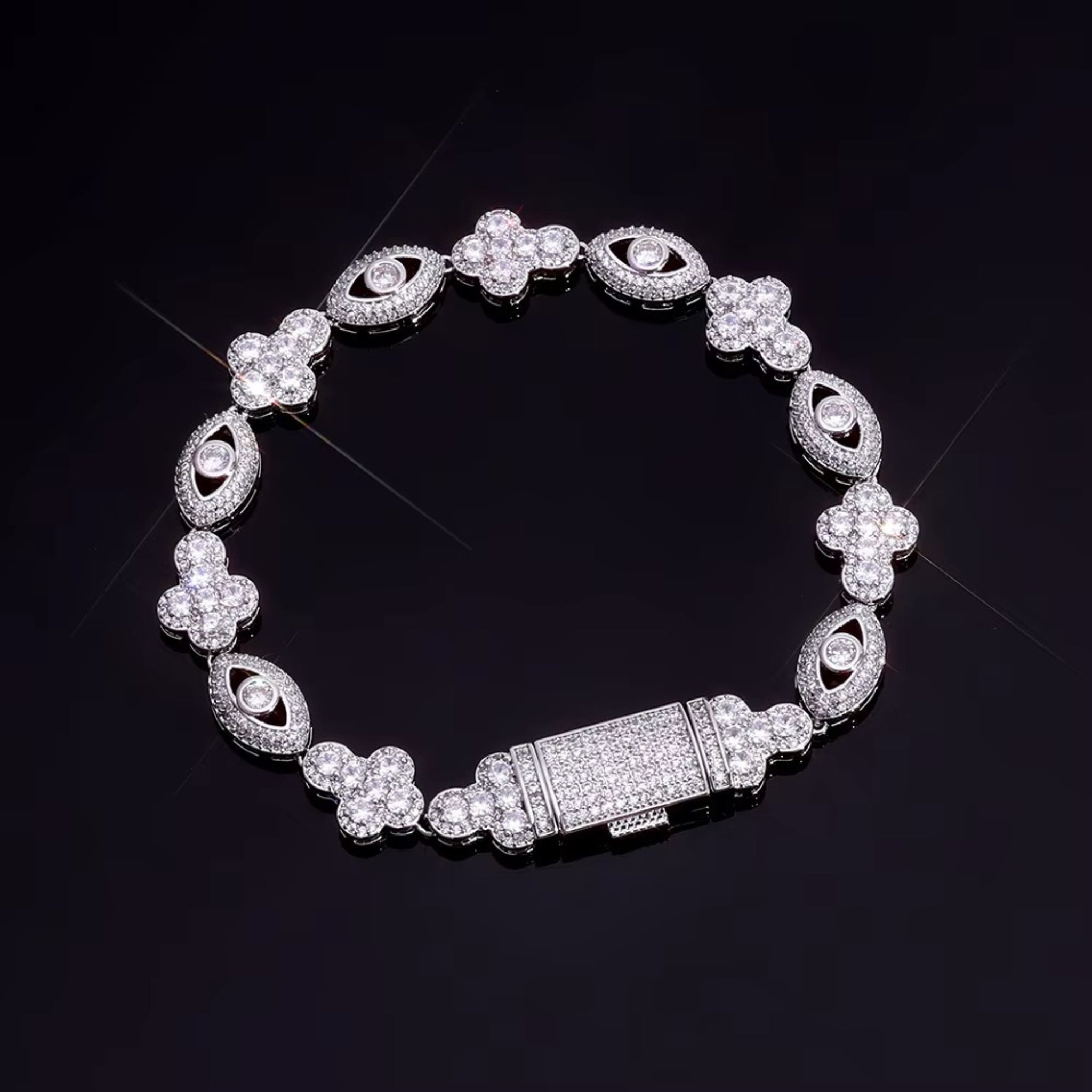 EYE STAR BRACELET - ICED OUT